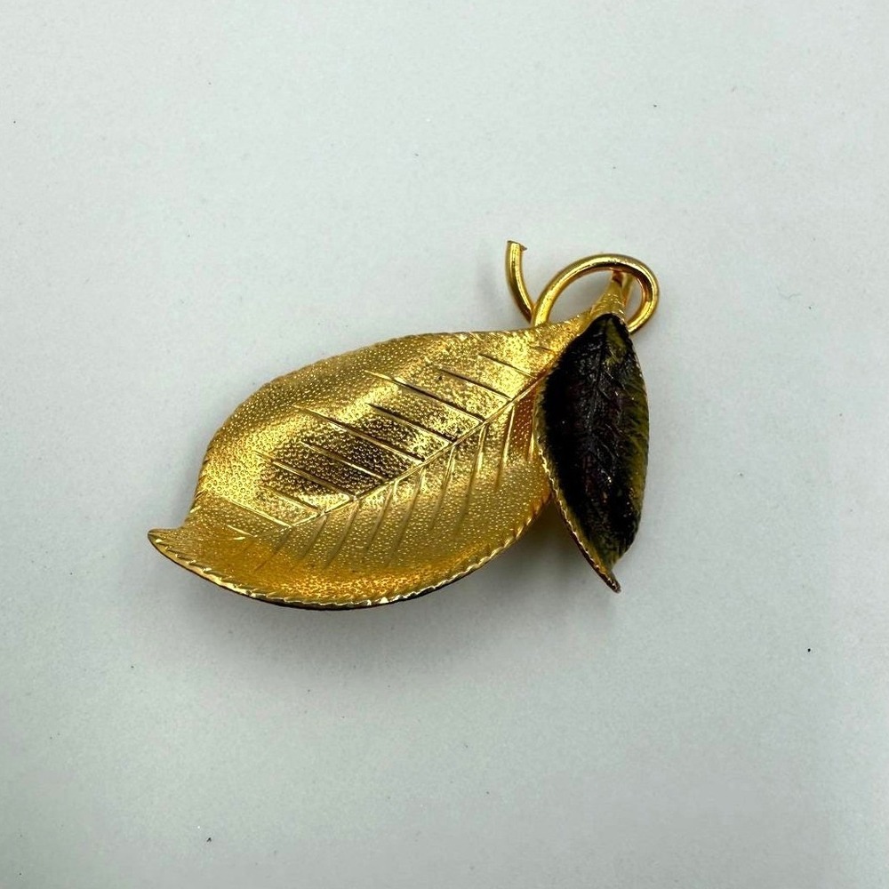 Vintage Gold Tone Double Leaf Brooch Pin Textured‎ Botanical Nature Jewelry